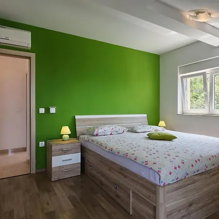 Adriana Kvarner Hreljin